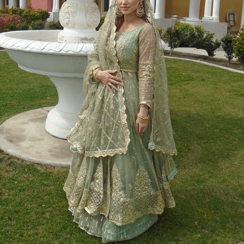 Elegant Gold Lehenga - Picture 3 of 3